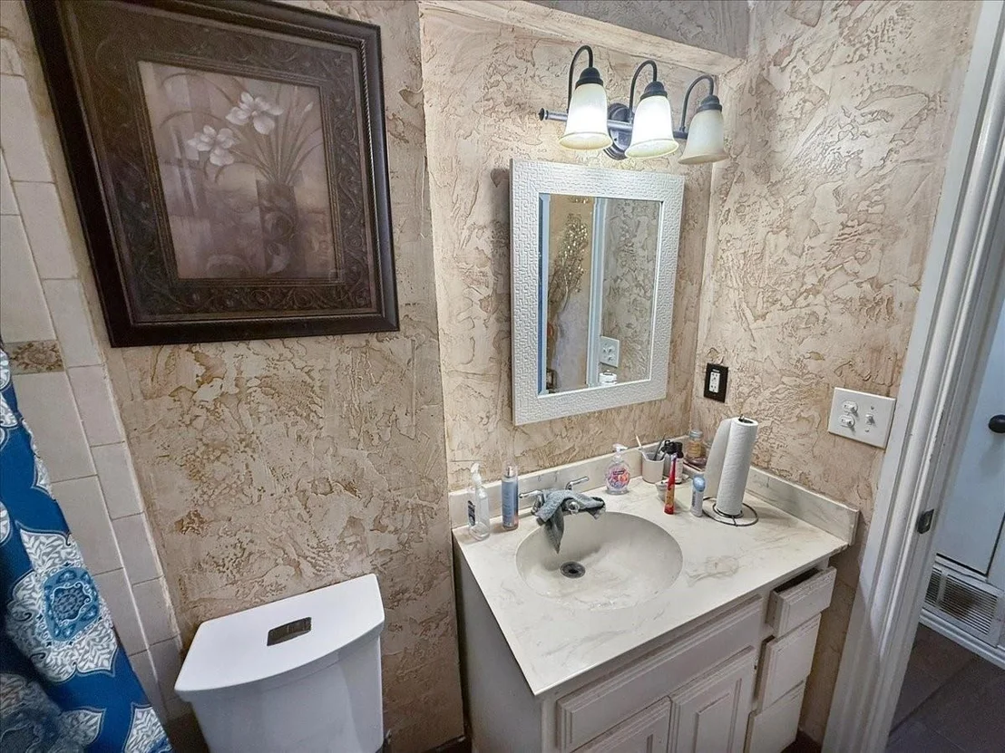Photo of 705 Parker Circle