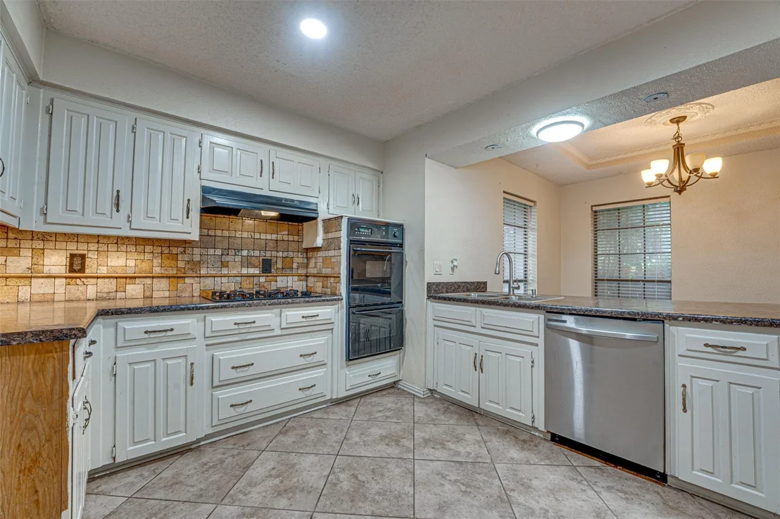 Photo of 917 Meadowgate Drive