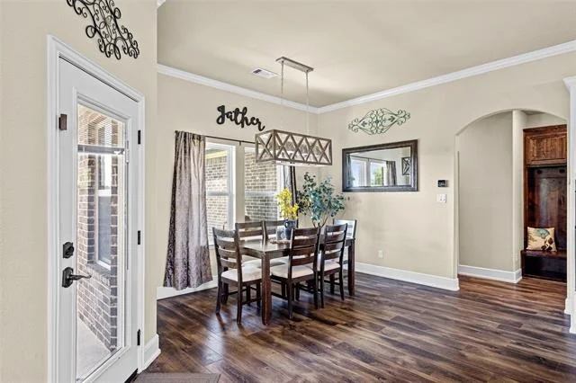 Photo of 1064 Eagles Bluff Drive