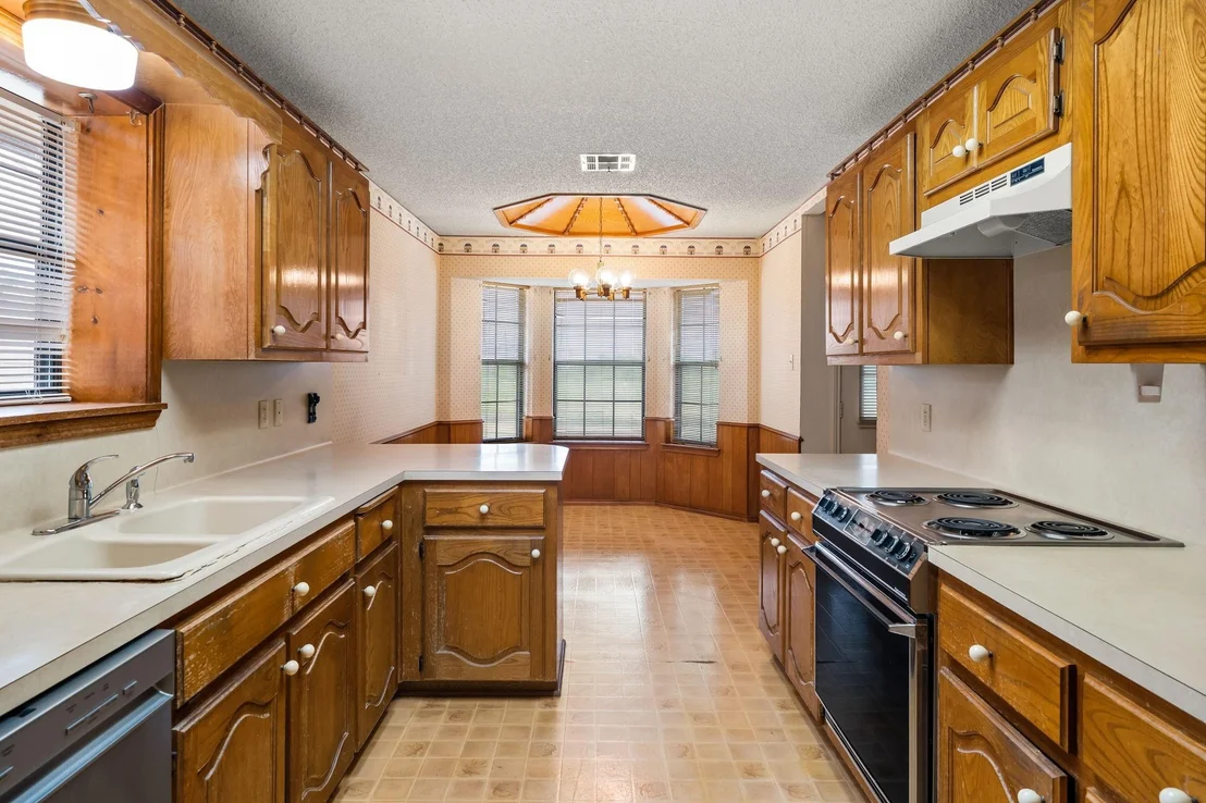 Photo of 502 Celeste Drive