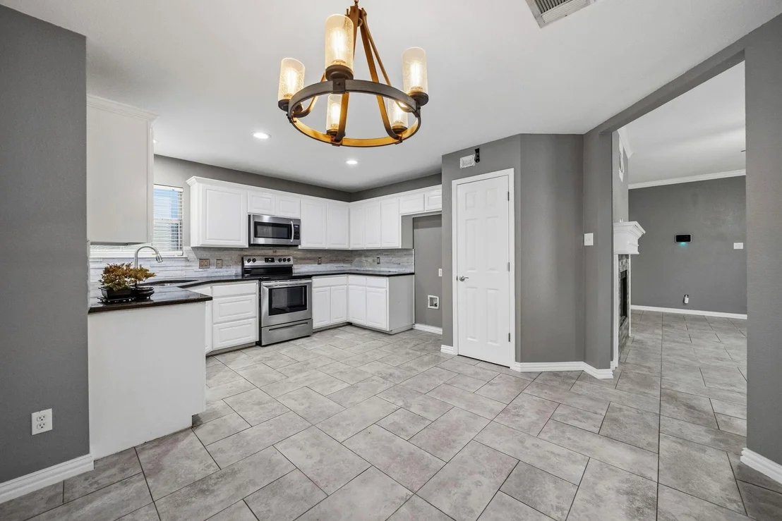 Photo of 607 Meadowbrook Drive