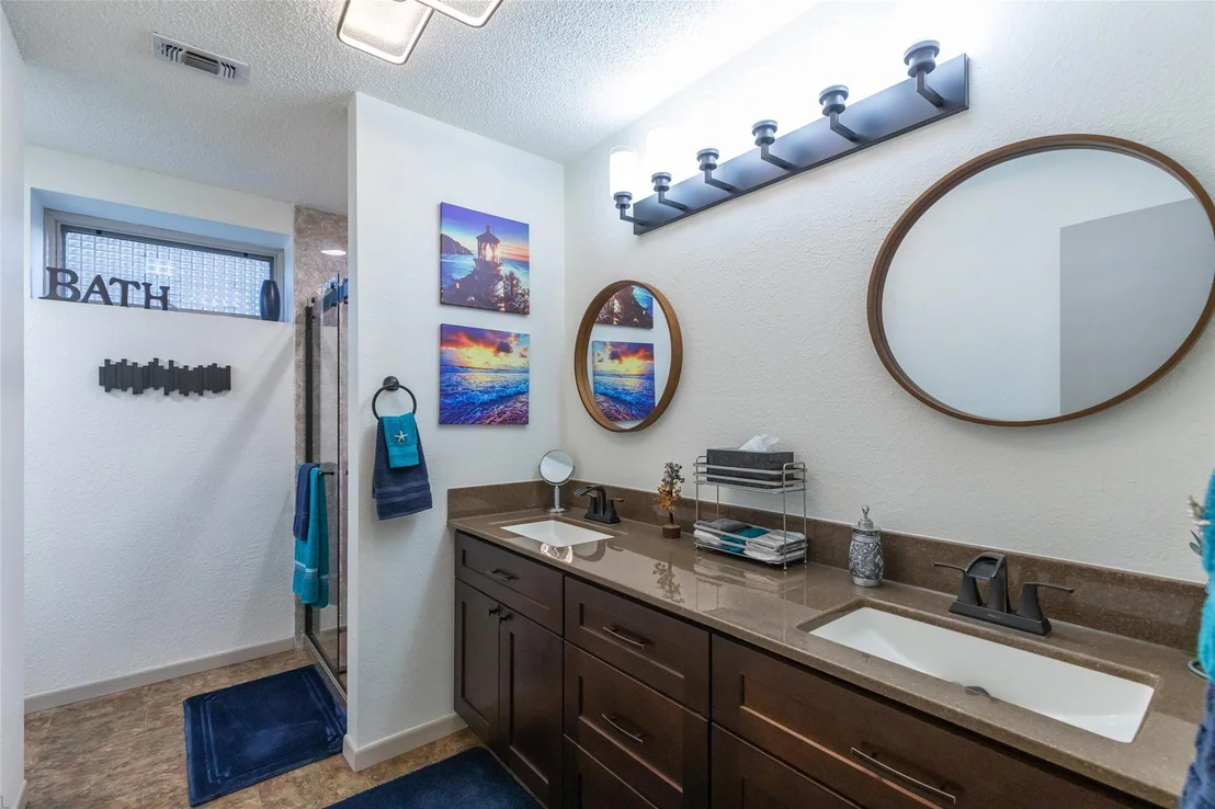 Photo of 9014 Mesa View Road