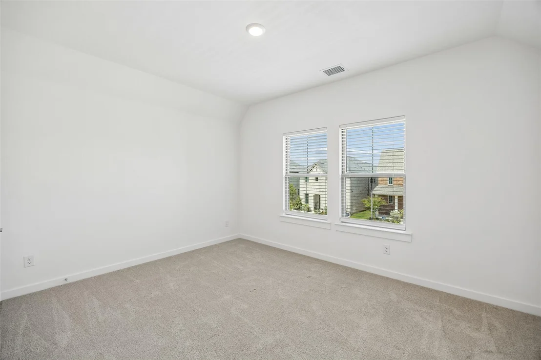 Photo of 708 Kendall Lane