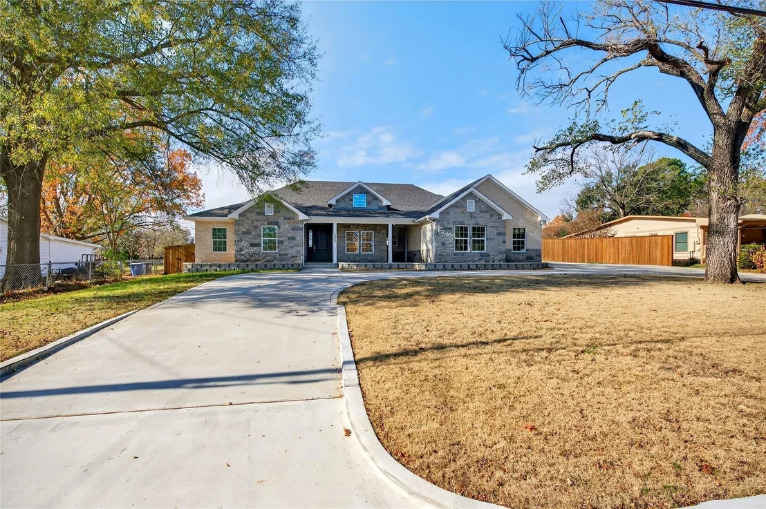 Photo of 1809 Bluebonnet Avenue