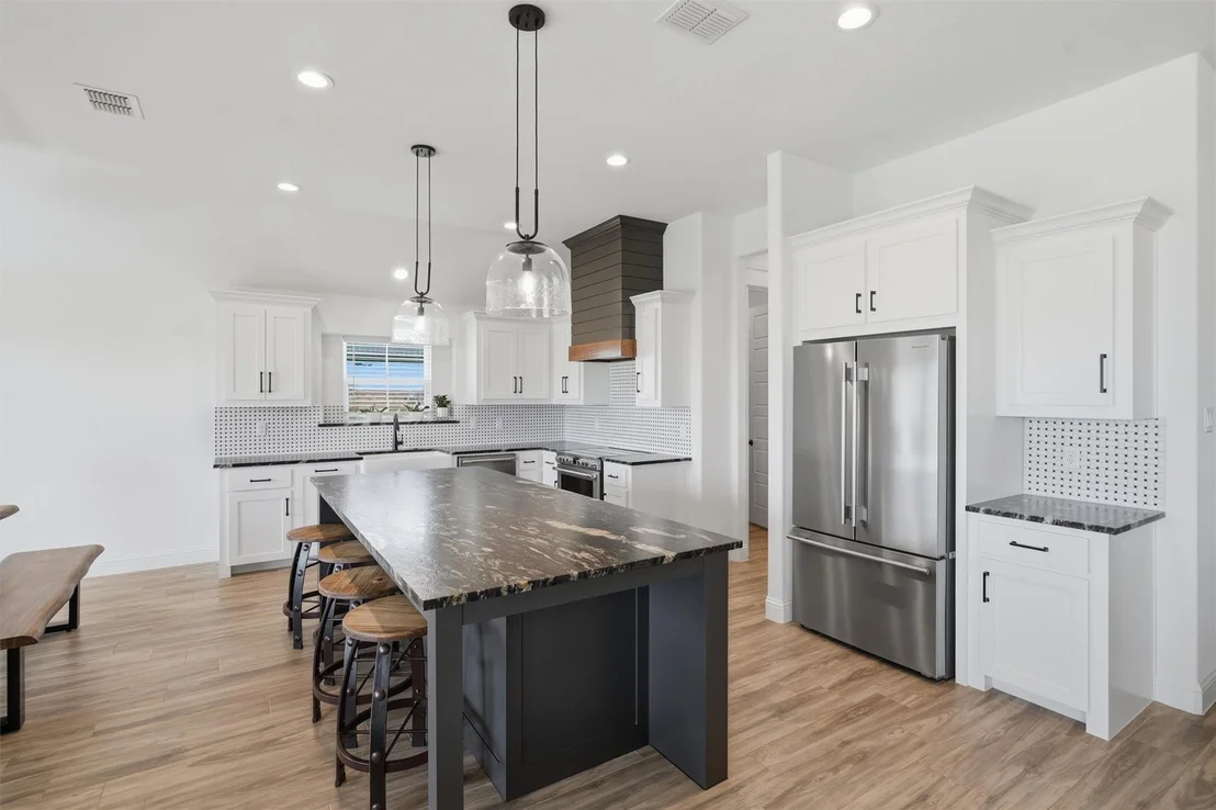 Photo of 6941 Eagle Creek Drive