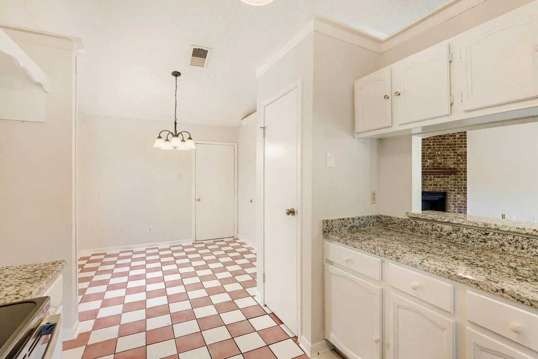 Photo of 314 Sandlewood Lane