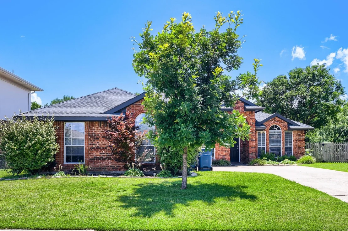 Photo of 1630 Ashbourne Drive