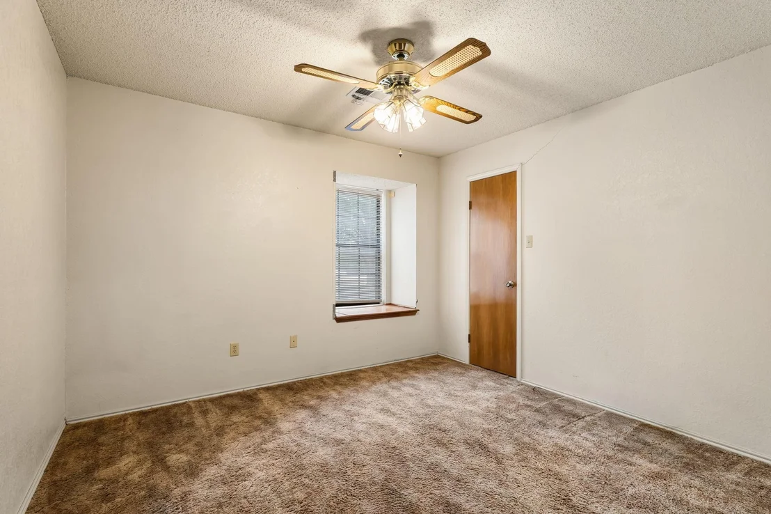 Photo of 502 Celeste Drive