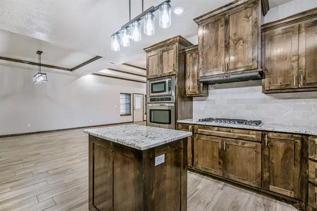 Photo of 14700 Della Lane