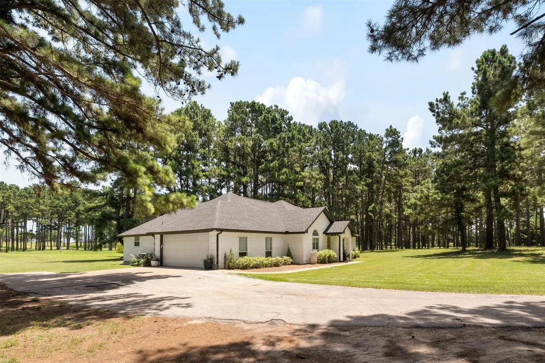 Photo of 1109 Robbins Road
