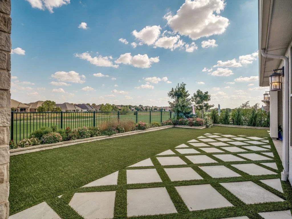 Photo of 8117 Cocobolo Drive