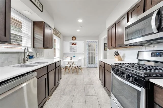 Photo of 2205 Forestcrest Drive
