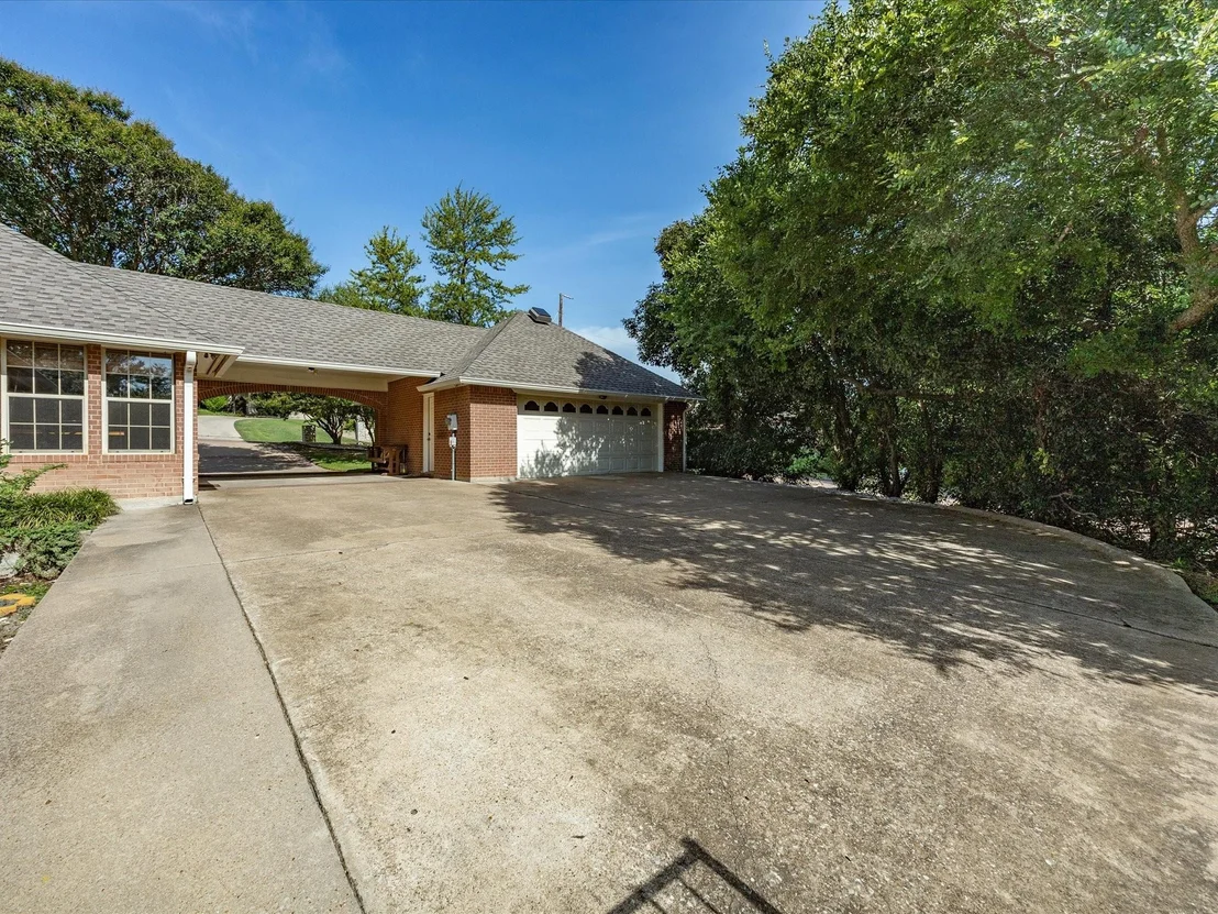 Photo of 201 Coach House Circle