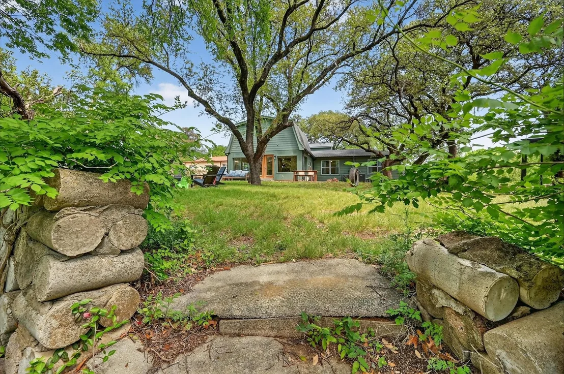 Photo of 7036 Lotus Trail