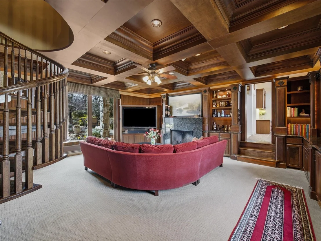 Photo of 625 Estates Drive