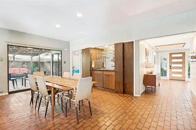 Photo of 6652 Talbot Parkway