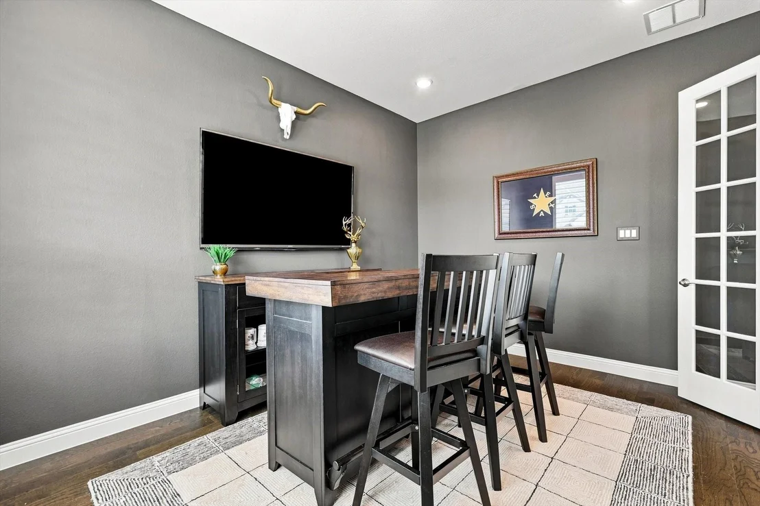 Photo of 7122 Doe Creek Lane