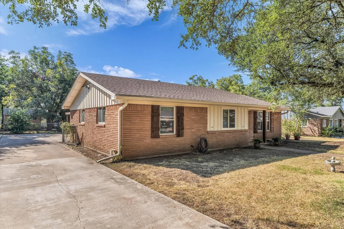 Photo of 206 Randy Drive