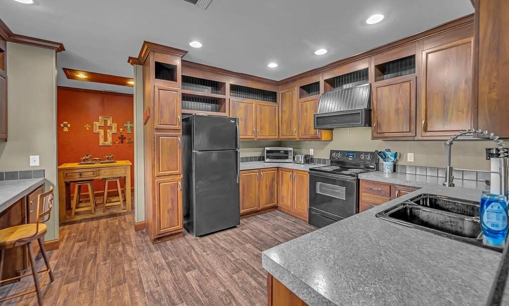 Photo of 1176 Blue Cut Road N