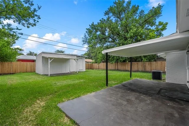 Photo of 4321 Greenbriar Drive