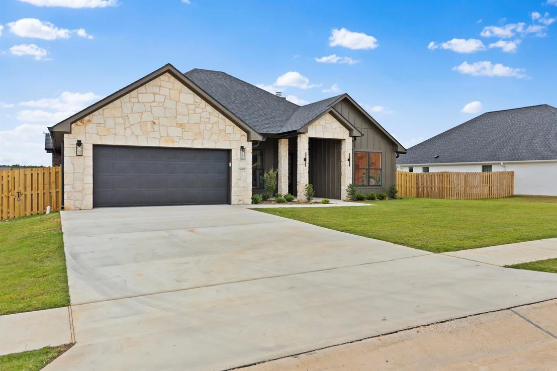 Photo of 16417 Clearview Drive