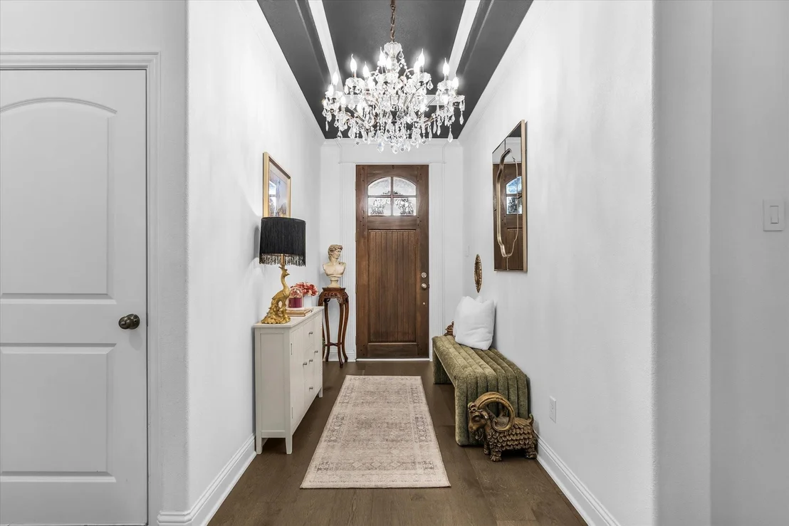 Photo of 1317 Ridgeview Drive