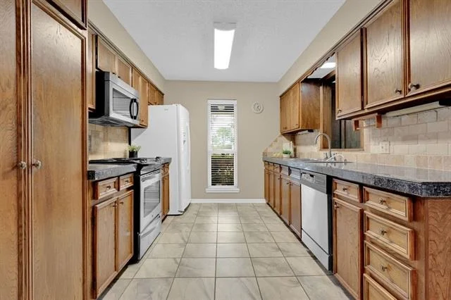 Photo of 216 Treetop Lane
