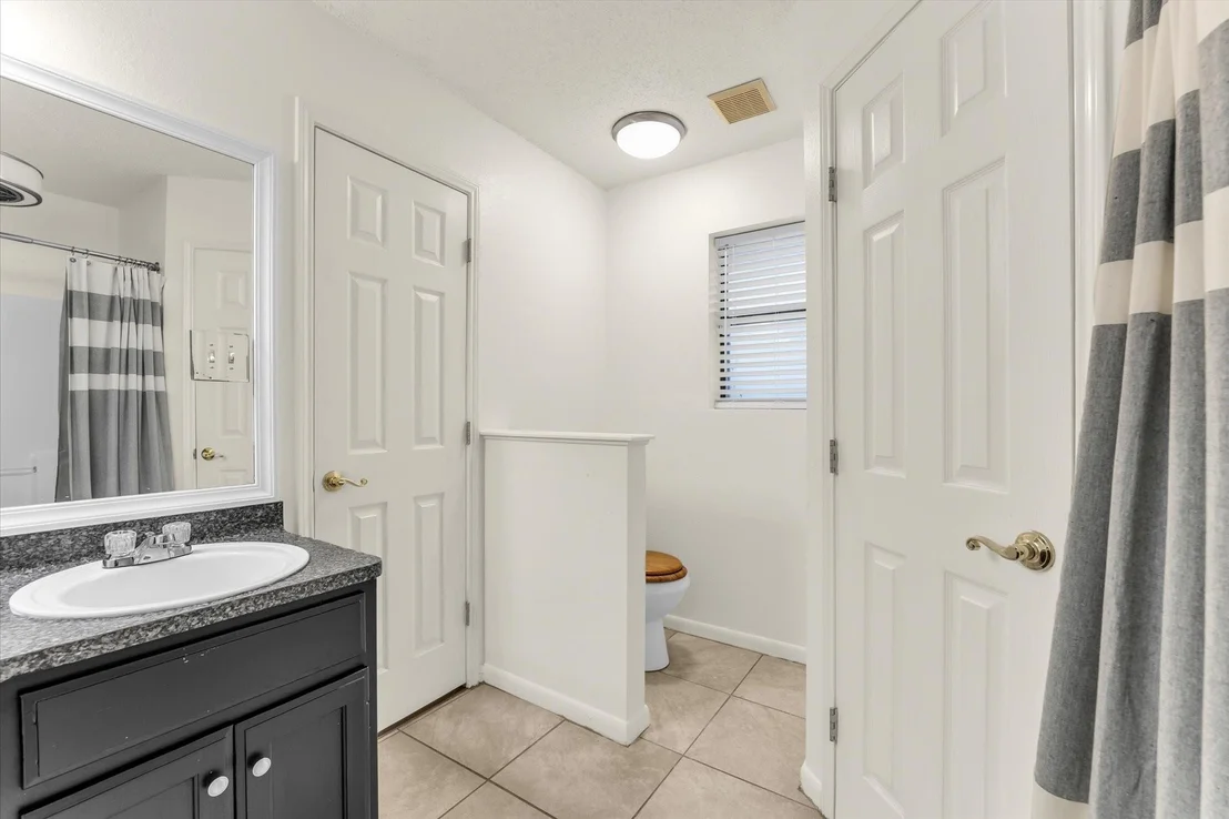 Photo of 4626 Lexington Street