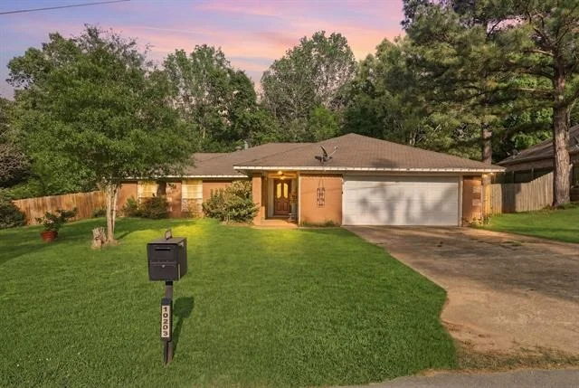 Photo of 10203 Crestview Drive