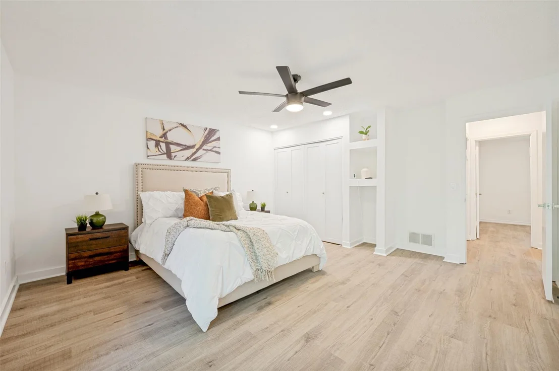 Photo of 5012 Hatherly Drive