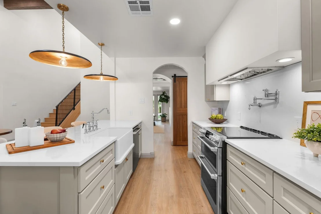 Photo of 4125 Green Oak Drive