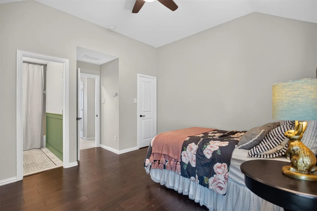 Photo of 1516 Tavistock Road