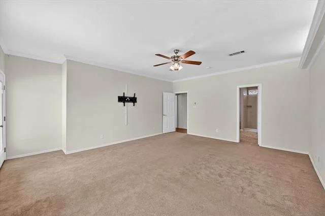 Photo of 2212 Summit Drive