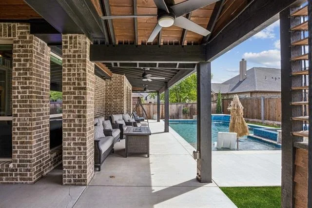 Photo of 1504 Grove Drive