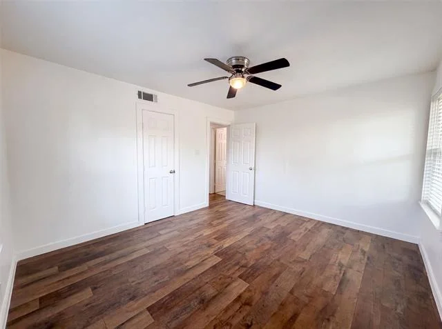 Photo of 832 Central Drive