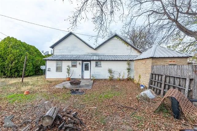 Photo of 141 W 3rd Street