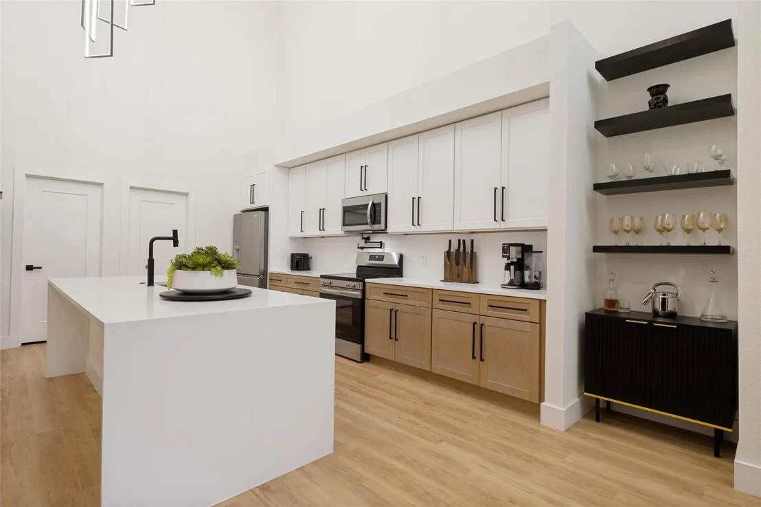Photo of 4215 Canada Drive