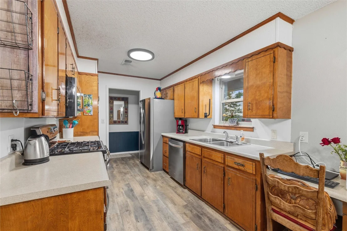 Photo of 205 longhorn dr