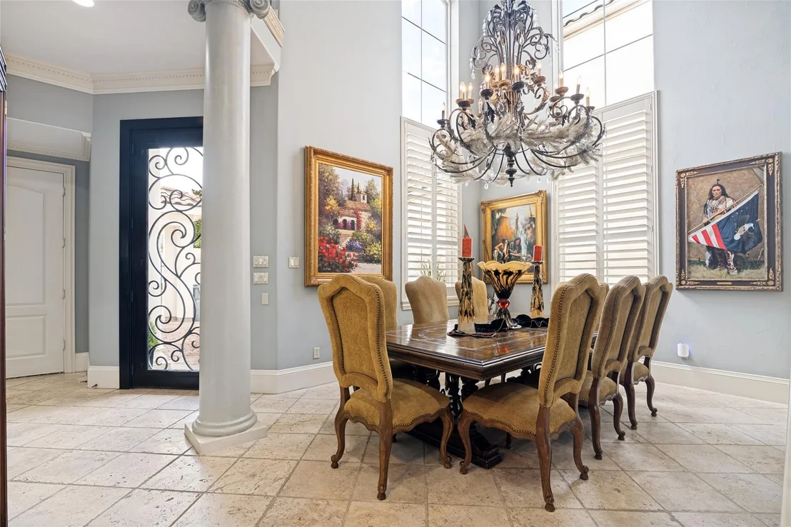 Photo of 5528 Gleneagles Drive