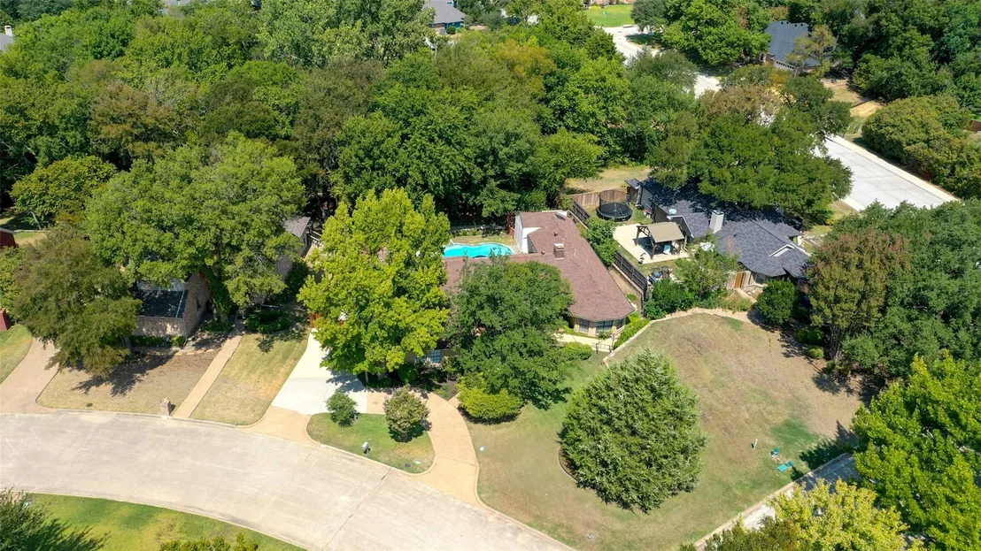 Photo of 1990 Wind Hill Road
