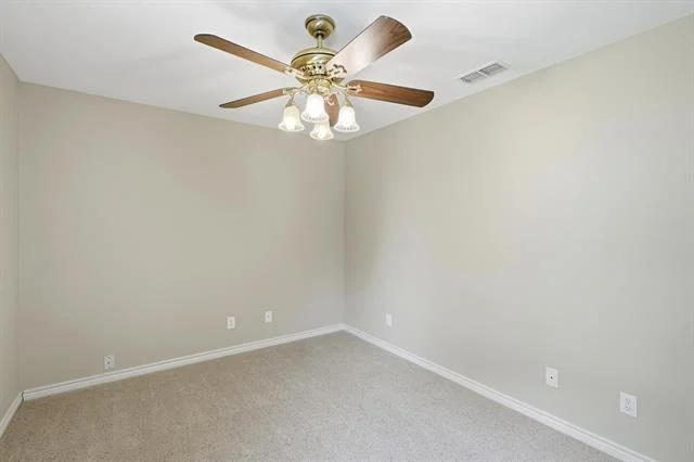 Photo of 165 Sanford Lane