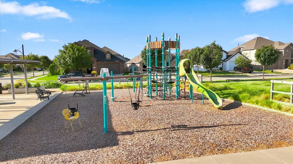 Photo of 1617 Longspur Drive
