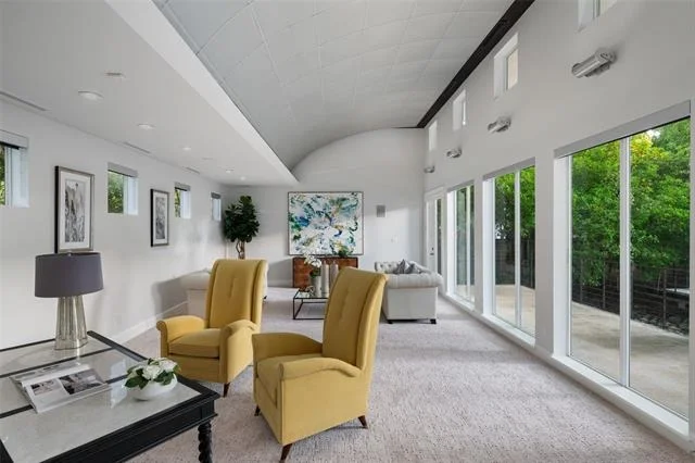 Photo of 9900 Preston Road