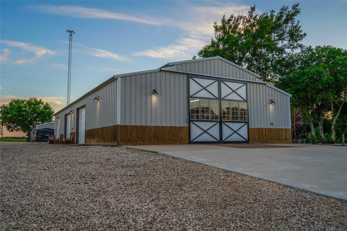 Photo of 17309 N Highway 6