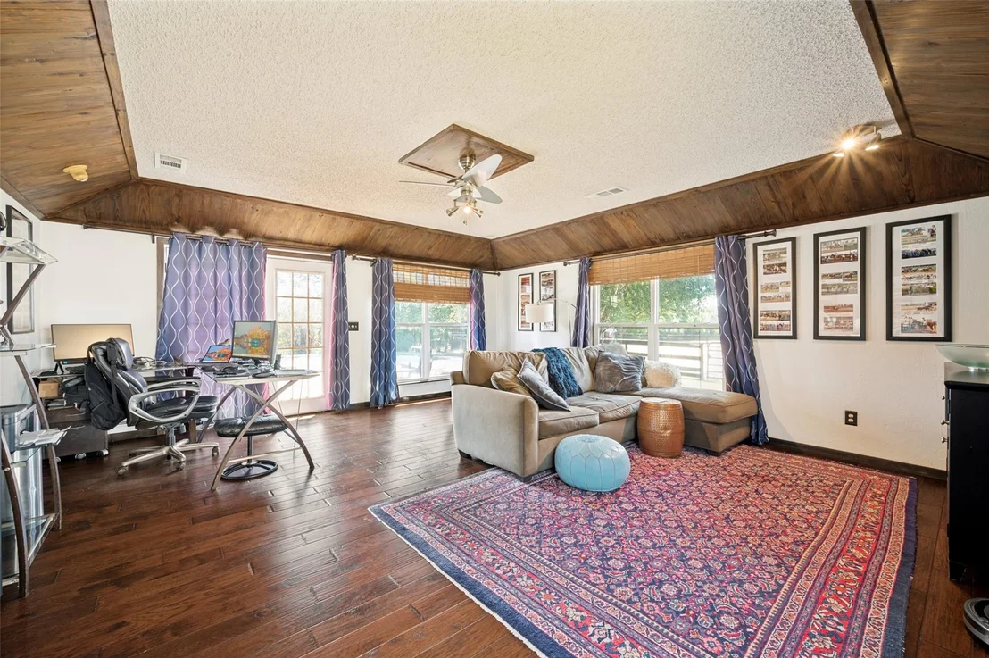 Photo of 6949 Freda Lane