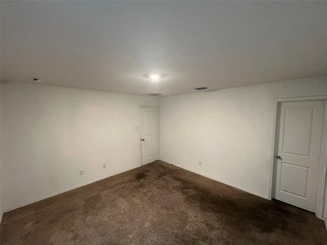 Photo of 715 Deerfern Drive