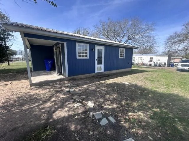 Photo of 902 Simpson Street