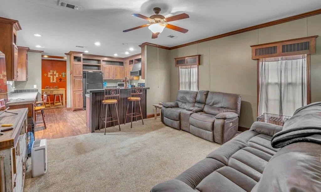 Photo of 1176 Blue Cut Road N