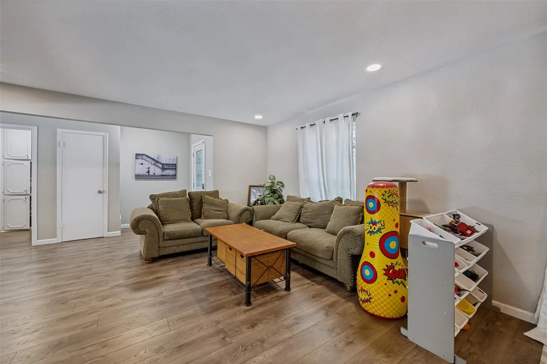 Photo of 625 Caduceus Lane