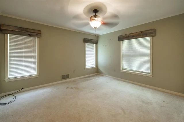 Photo of 817 Rivercrest Drive